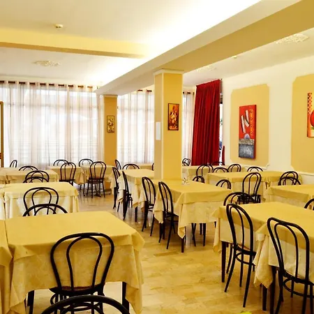 Pensión New Cirene For Two People Full Package